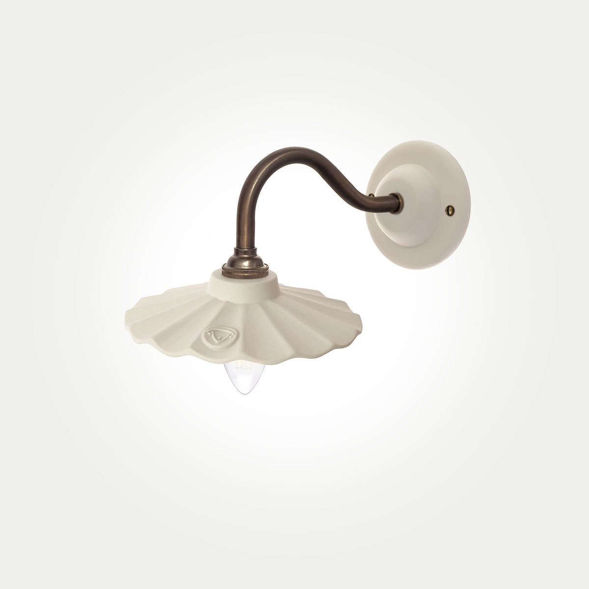 Bergholt-Petite-Giselle-Scandi-Home Dimmable LED Globe Light Bulb