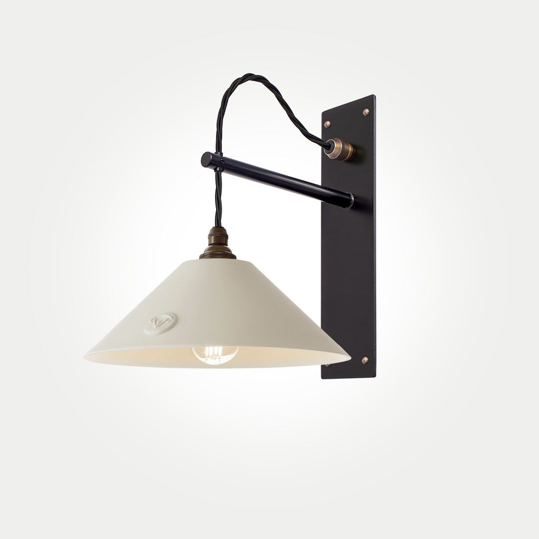Keats-Nayland-M Dimmable LED Light Bulb