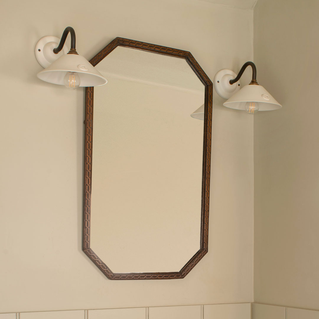 bergholt-wall-light
