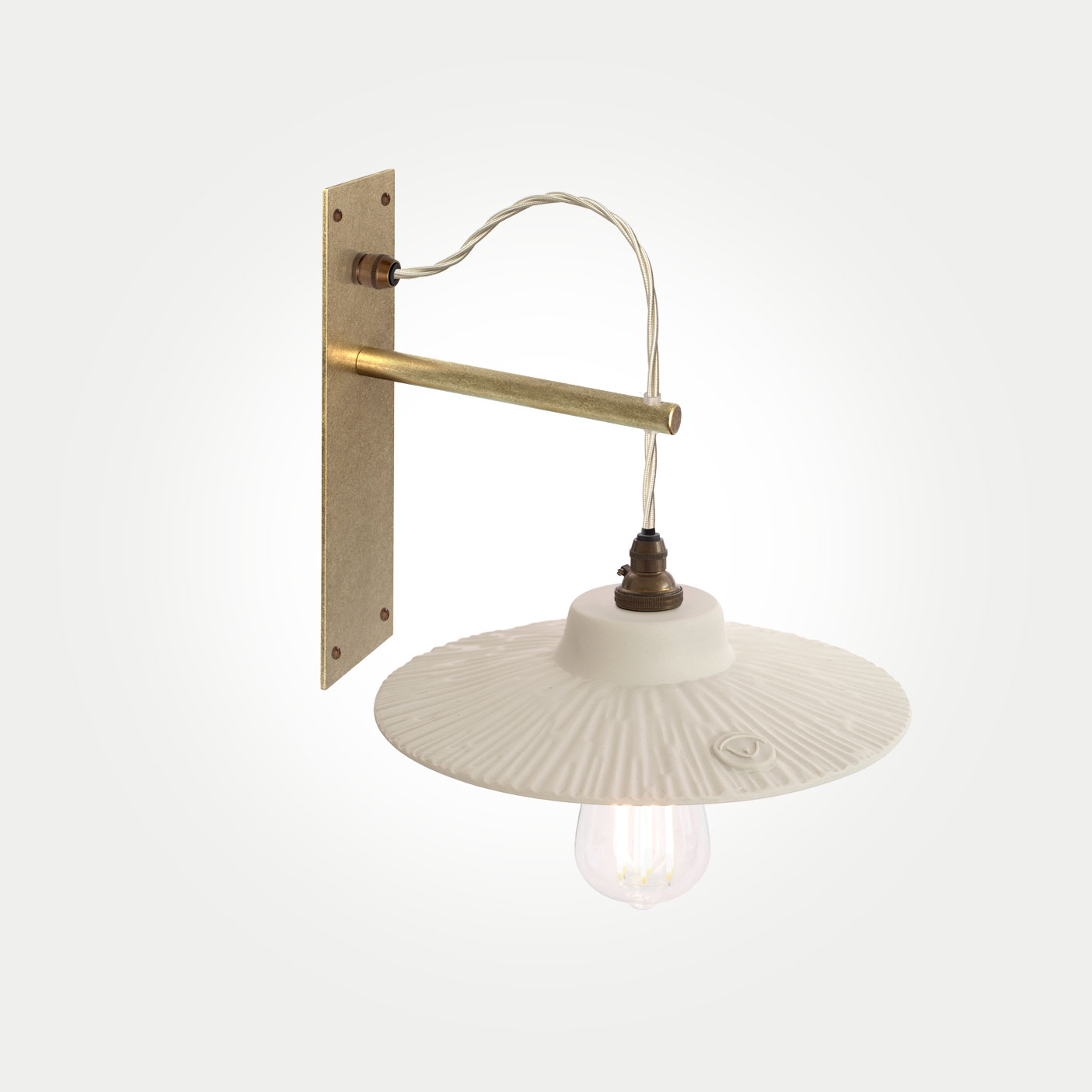 _LAM10002-Boxted-Odettes-Ophelia-Pendant Dimmable LED Light Bulb